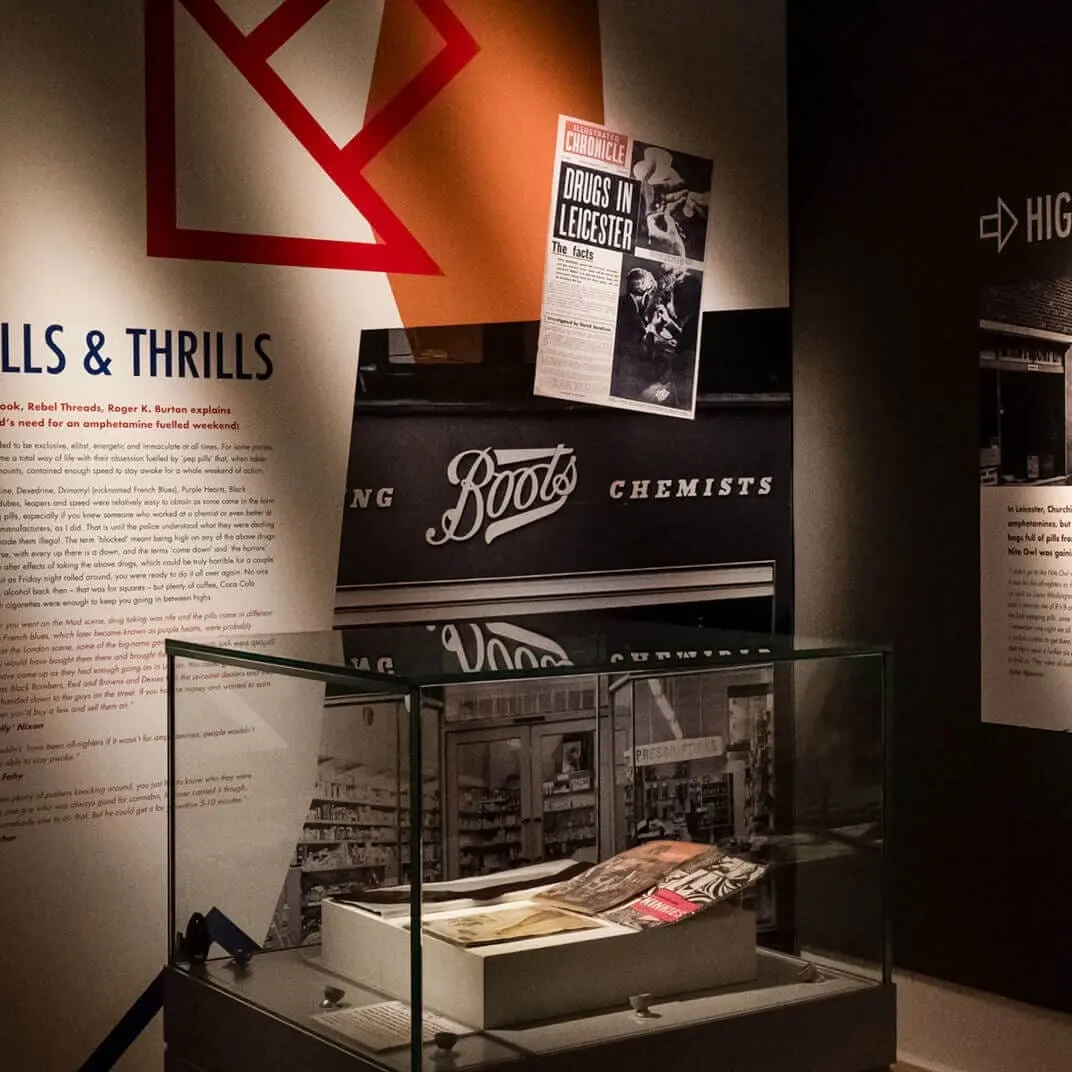Display in MODS: Shaping a Generation Exhibition